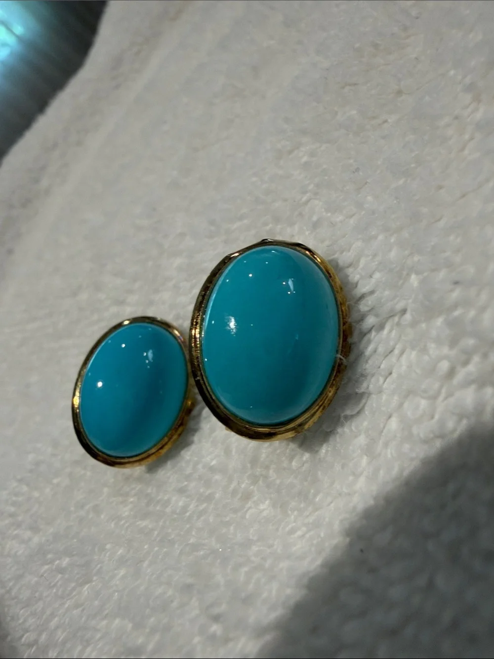 14 karat yellow, gold, blue turquoise earrings - Picture 11 of 14